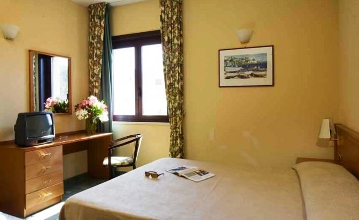 Conte Di Cabrera Hotel Club Pozzallo Eksteriør billede